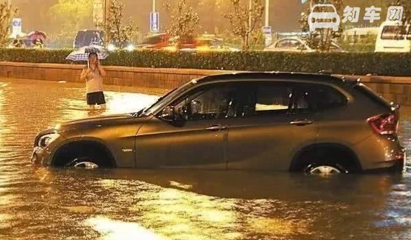 车座椅下面进水属于泡水车吗