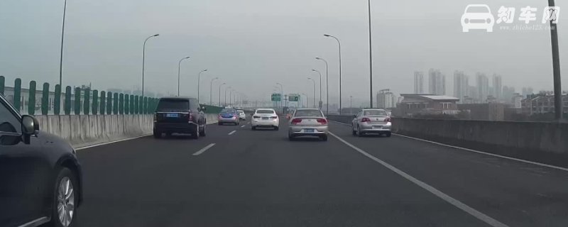 高速压实线被拍几率