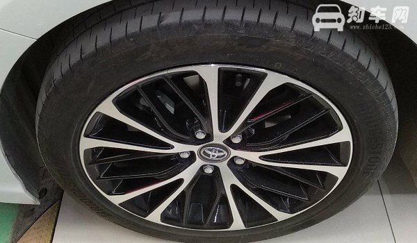 丰田凯美瑞轮胎型号 凯美瑞轮胎型号规格(235/45 r18)