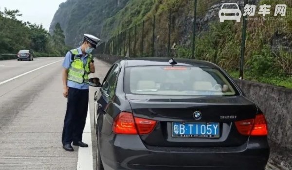 高速发生事故堵车可以走应急车道吗