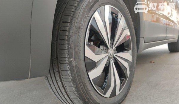 大众途铠轮胎型号 途铠车轮尺寸(205/55 r17)