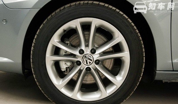 大众cc轮胎型号多少 大众cc轮胎规格(245/40 r19)