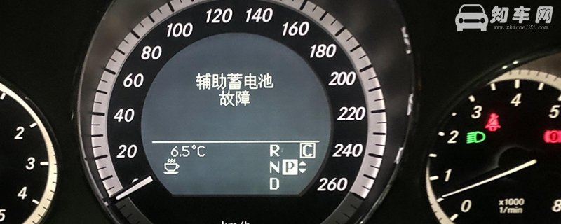 辅助蓄电池故障奔驰还能开吗