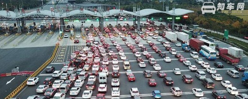 8座车国庆节高速免费吗