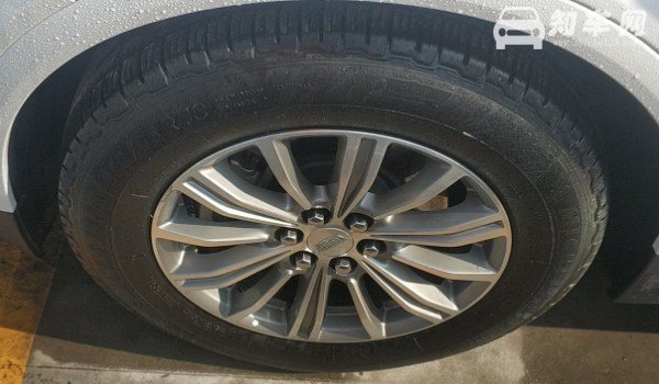 凯迪拉克xt5轮胎型号多少 凯迪拉克xt5轮胎多大的型号(235/55 r20)