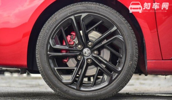 名爵6轮胎型号规格 名爵6轮胎尺寸是多少(225/45 r18)