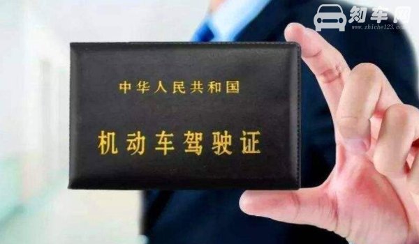 a2能开多少座的客车