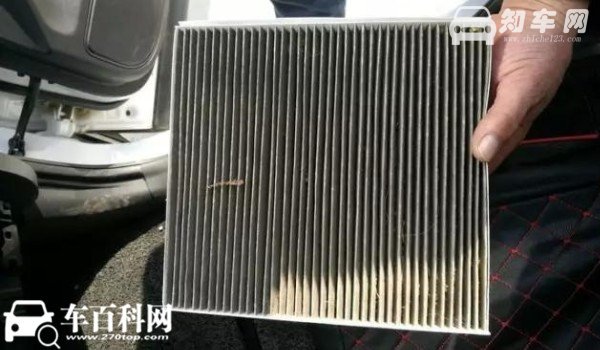 日产轩逸空调滤芯在哪里 尼桑新轩逸空调滤芯在哪个位置(手套箱后面)