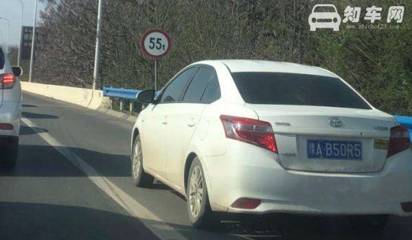 应急车道可以停车换人吗