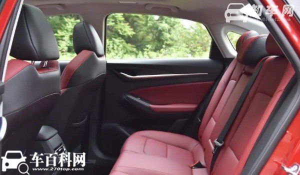 奕炫和逸动plus怎么选 逸动plus动力强(车身长达4.7米)