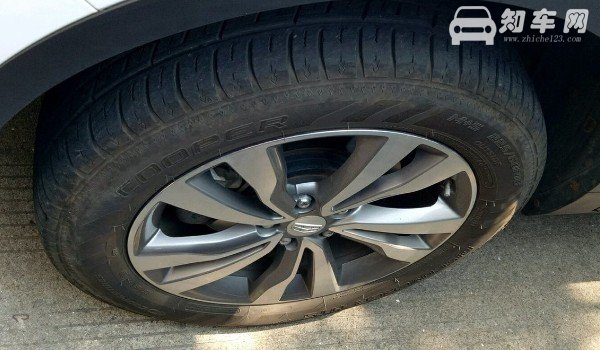 吉利博越轮胎尺寸是多少 吉利博越轮胎多大型号(225/55 r19)