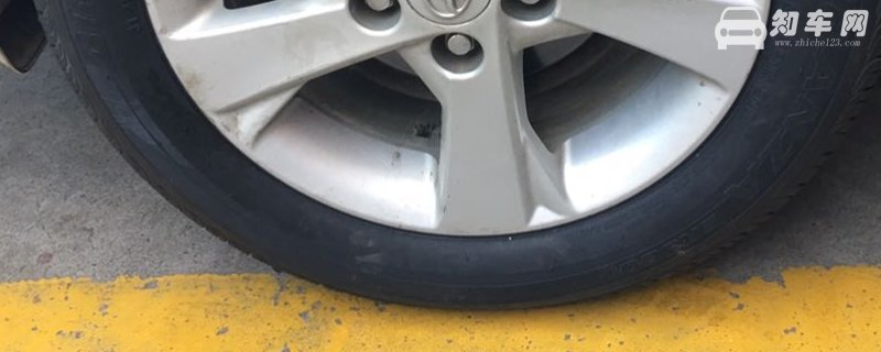 雪地胎夏天跑高速会爆胎吗