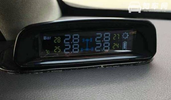 胎压2.0正常吗要补吗
