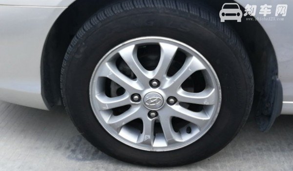 伊兰特轮胎多大型号的 伊兰特轮胎尺寸是多少(225/45 r17)