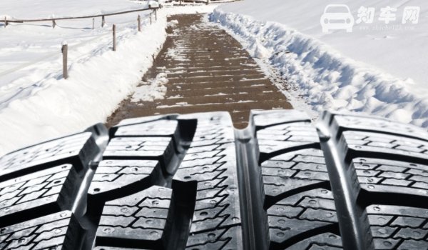 四驱车用换雪地胎吗