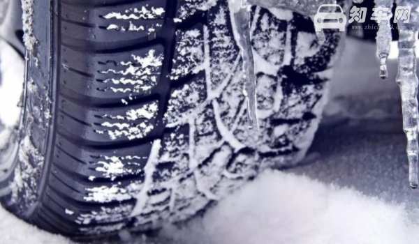 四驱车用换雪地胎吗