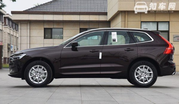 沃尔沃xc60油耗多少 沃尔沃xc60平均油耗多少(百公里油耗10L)