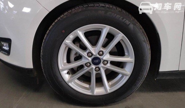 福克斯轮胎型号 经典福克斯轮胎型号规格(235/40 r18)