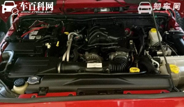 女士小型jeep牧马人价格 两门版起售价43.99万元（车身采用2门4座suv结构）