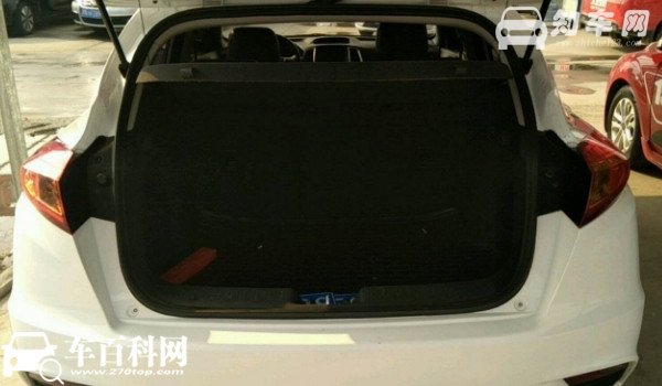 逸动plus尺寸长宽高多少 逸动plus后备箱尺寸多大（常规容积510L）