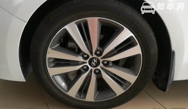 现代名图轮胎型号 北京现代名图轮胎尺寸(225/45 r18)