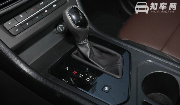 东风风光s560有自动挡吗 风光s560是什么变速箱(5MT+CVT)