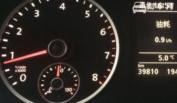 车怠速在600到700正常吗