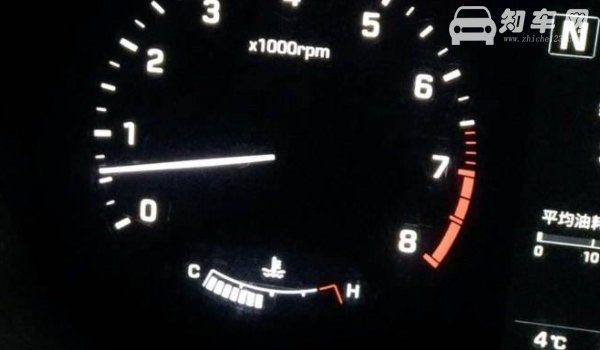 车怠速在600到700正常吗