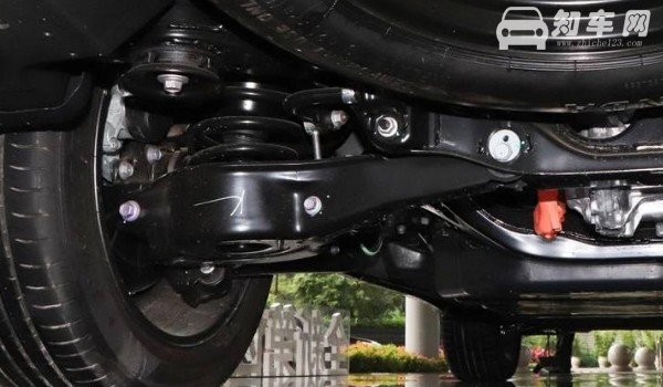 传祺gs8属于什么级别 定位中型suv(车身长达5米)