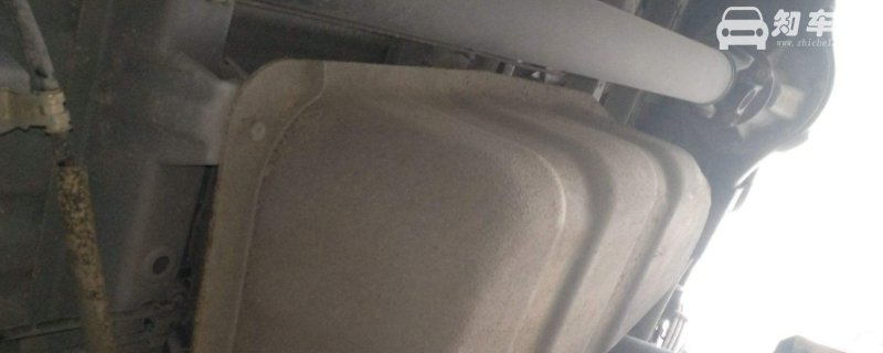 五菱荣光油箱多少升