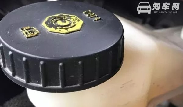 多少公里换刹车油