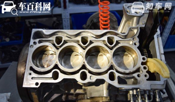 WEY摩卡发动机型号 2.0T四缸发动机(百公里加速仅7.8秒)