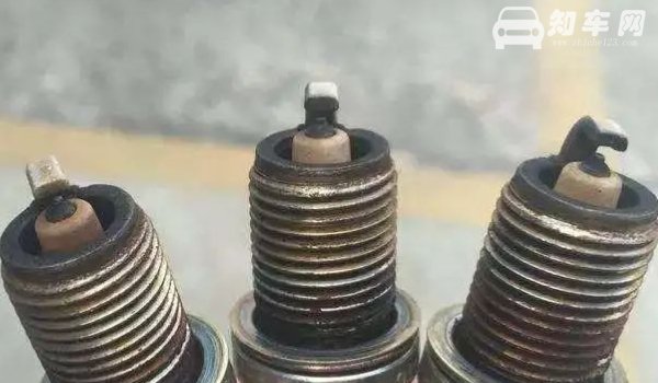 汽车多少公里换火花塞