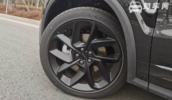 领克01轮胎型号是多少 领克01的轮胎是什么型号(235/45 r20)