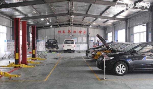 汽车转速上去了车速上不去为什么