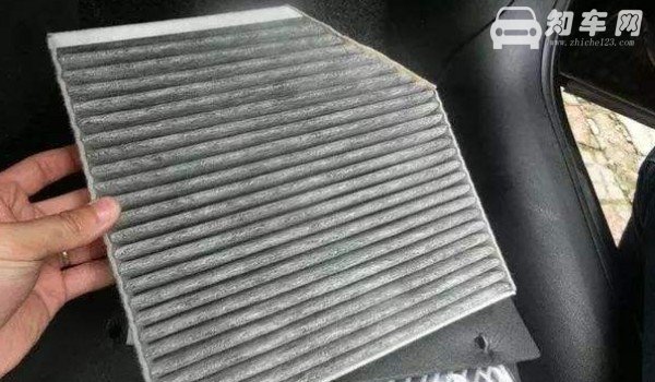 瑞虎5x空调滤芯在哪里 位于副驾驶手套箱后面
