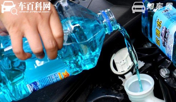 名爵zs玻璃水加哪里 玻璃水在哪里加(发动机舱左下角)
