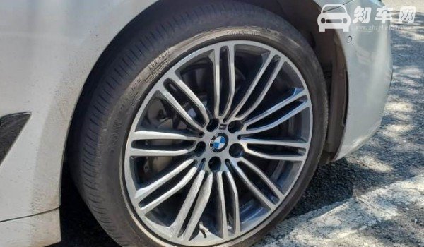 宝马5系轮胎型号 宝马5系轮胎多大尺寸(245/40 r19)