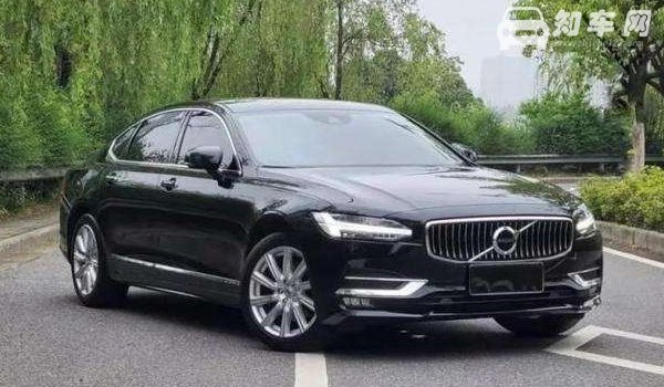 沃尔沃s90一箱油跑多少公里 沃尔沃s90油箱多少升（油箱容积55L）