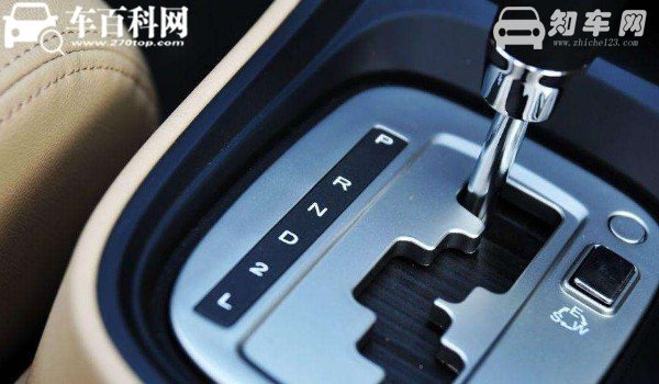 自动挡车怎么开 起步仅需4个操作步骤