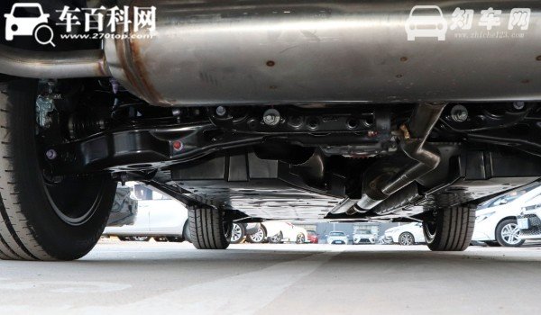 丰田威飒车身尺寸 定位中型suv(车身长达4.7米)