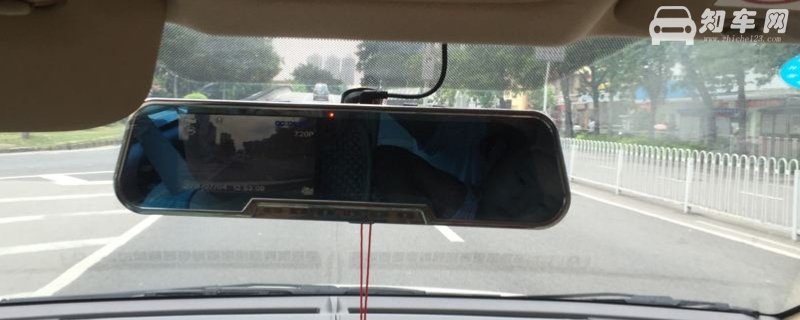 行车记录仪能看车内吗