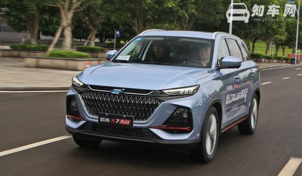 长安欧尚x7plus车身尺寸 定位紧凑型suv(车身长达4.7米)