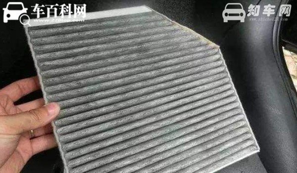 长安欧尚x5空调滤芯在哪里 位于副驾驶手套箱后面