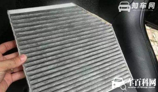 比亚迪宋pro空调滤芯在哪里 位于副驾驶手套箱的后面