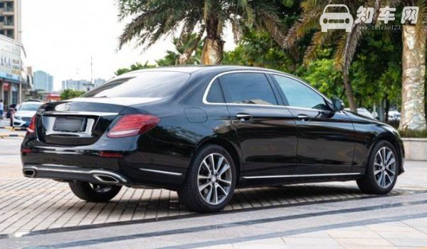 奔驰e300l这车怎么样 百公里油耗9.6L(百公里加速仅6.9秒)