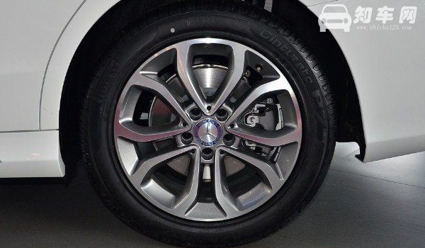 奔驰c级轮胎尺寸 奔驰c级轮胎型号(225/45 r18)