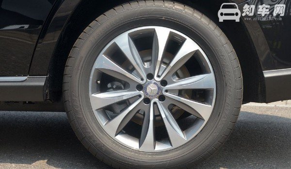 奔驰gls450 2021款轮胎型号 前后轮采用两种型号(275/45 r21和315/40 r21)