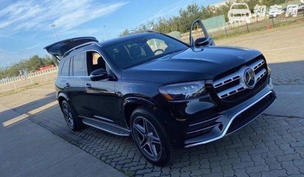 奔驰gls450 2021款怎么样 动力强劲车身长达5.2米