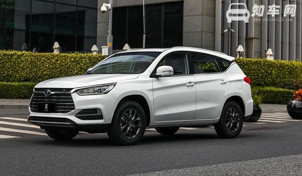 比亚迪宋油电混合价格2021款suv 仅有汽油版售价6万元起（全款落地最低8万）